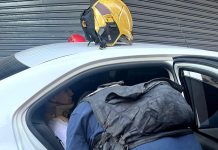 Choque y vuelco en Balvanera: hay dos personas heridas y un conductor se dio a la fuga