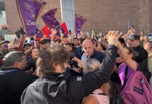 Detuvieron a un adolescente durante el acto de Milei en Córdoba