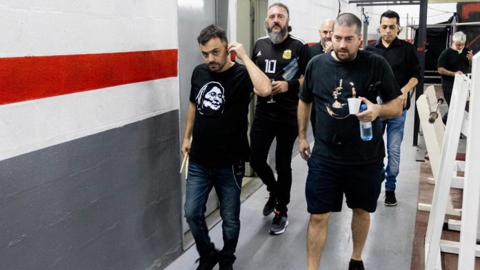 El baterista de Don Osvaldo, la banda de Pato Fontanet, dijo que llevaba una bomba y tuvieron que evacuar el aeropuerto de Mendoza