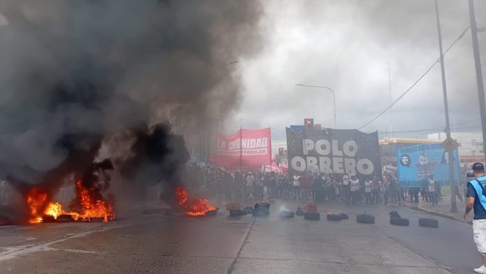 Un corte de tránsito en el Puente Pueyrredón genera interrupciones y tensión en el acceso a la Ciudad de Buenos Aires