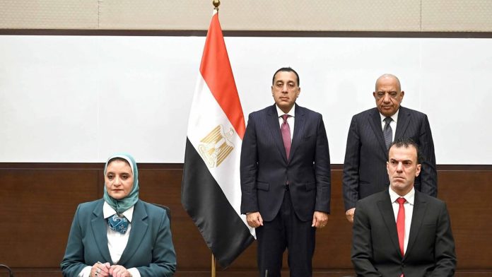 Empresario emiratí fanático de Argentina cerró un megaproyecto energético con Egipto por USD 20