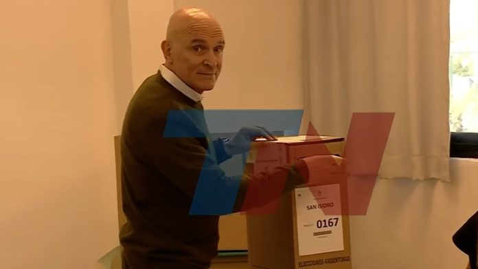 Espert votó en una escuela de San Isidro y habló por primera vez tras renunciar a su candidatura: “Quería hacer un aporte”