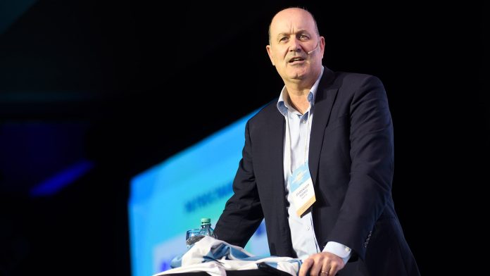 ¿Jornada de 13 horas?: Sturzenegger contestó sobre una de las principales críticas que recibe la reforma laboral