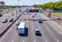 Cambios en los radares de la Autopista del Oeste: cuál es la nueva velocidad máxima permitida