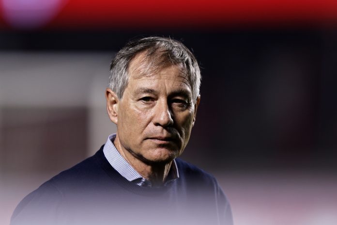 Las razones detrás de la sorpresiva salida de Holan de Rosario Central: quiénes son los candidatos de renombre a sucederlo