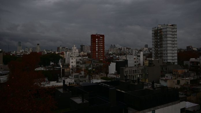 Tras el regreso de las altas temperaturas, se esperan precipitaciones para el fin de semana: cuándo lloverá en el AMBA